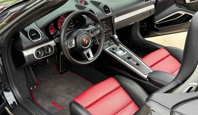 								2022 Porsche 718 Boxster S full									