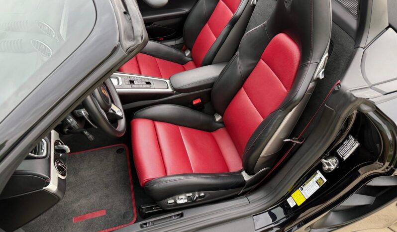 								2022 Porsche 718 Boxster S full									