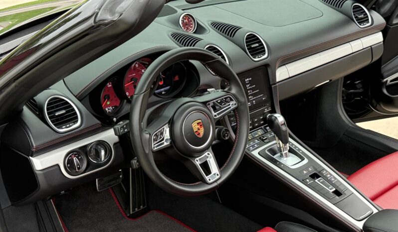 								2022 Porsche 718 Boxster S full									
