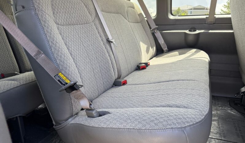 								2024 GMC Savana LT 3500 full									