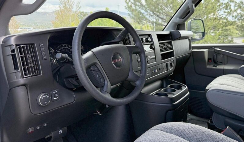 								2024 GMC Savana LT 3500 full									