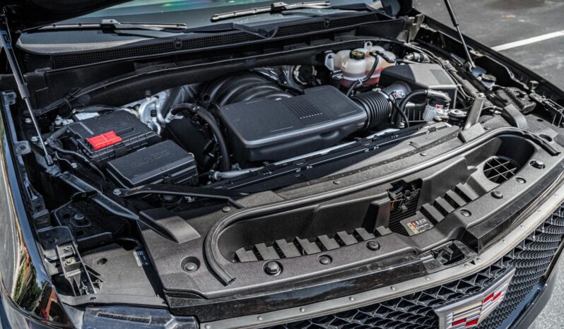 								2022 Cadillac Escalade ESV 4WD Platinum full									