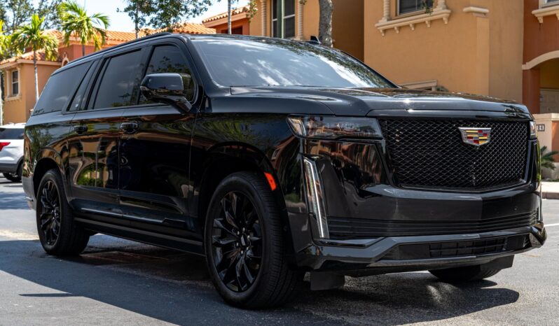 								2022 Cadillac Escalade ESV 4WD Platinum full									