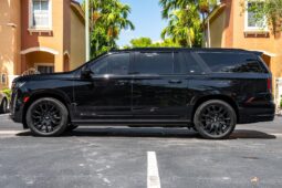 										2022 Cadillac Escalade ESV 4WD Platinum full									