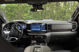 										2022 Chevrolet Silverado 1500 LT Trail Boss 4×4 full									