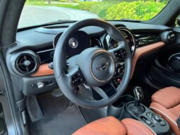 										2024 Mini Cooper S Hardtop full									