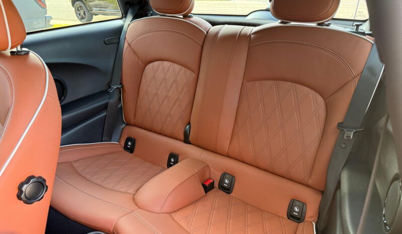 								2024 Mini Cooper S Hardtop full									