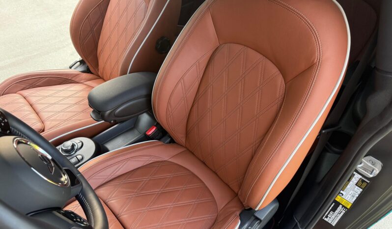 								2024 Mini Cooper S Hardtop full									