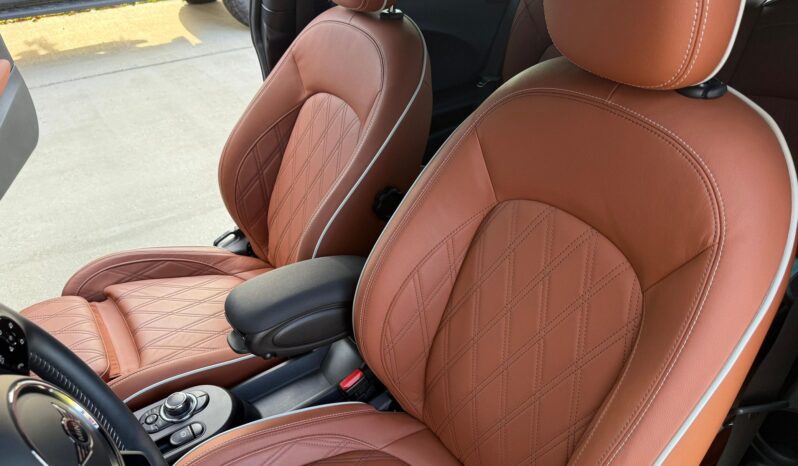 								2024 Mini Cooper S Hardtop full									