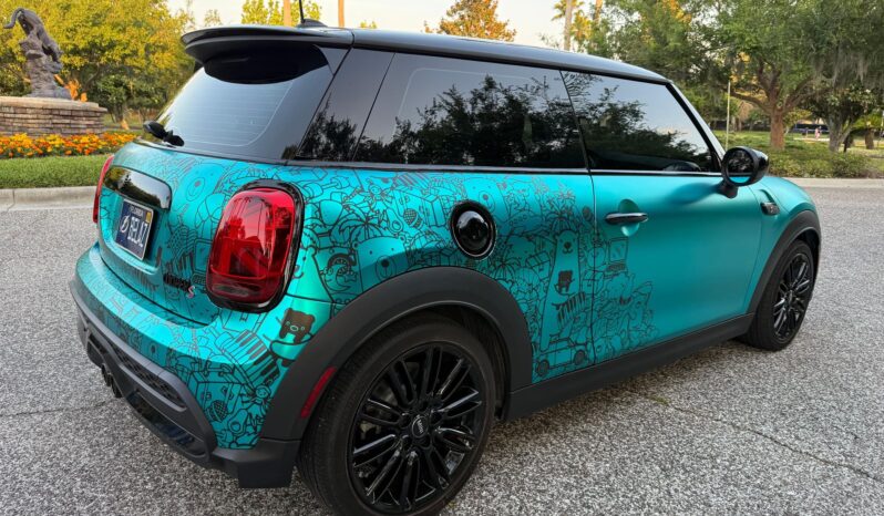 								2024 Mini Cooper S Hardtop full									