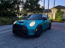 										2024 Mini Cooper S Hardtop full									