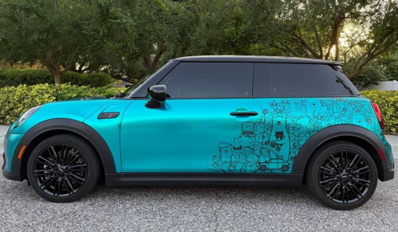 								2024 Mini Cooper S Hardtop full									