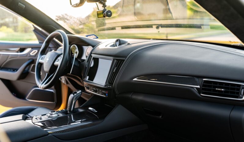 								2022 Maserati Levante Modena S full									