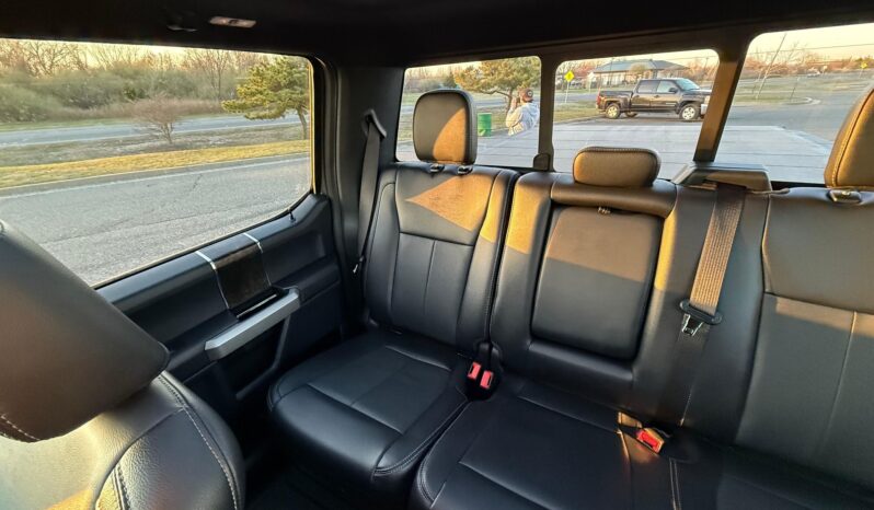 								2022 Ford F-250 Super Duty Lariat Tremor 4×4 full									