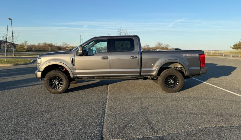 								2022 Ford F-250 Super Duty Lariat Tremor 4×4 full									