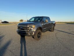 										2022 Ford F-250 Super Duty Lariat Tremor 4×4 full									