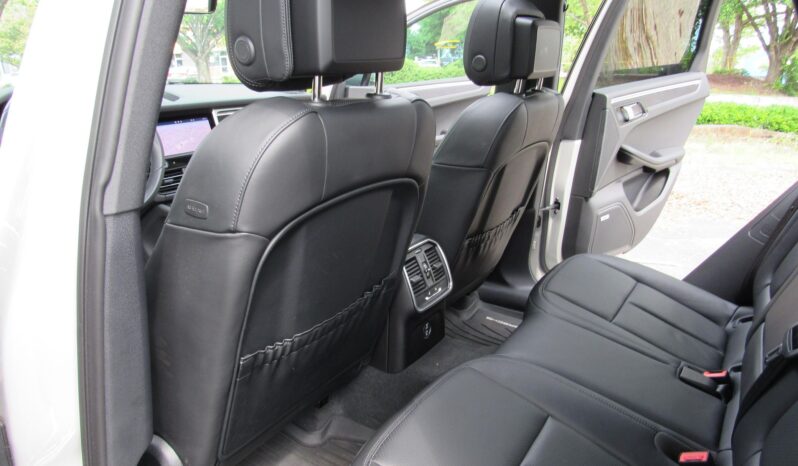 								2022 Porsche Macan GTS full									