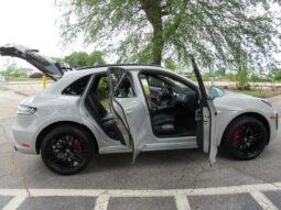 										2022 Porsche Macan GTS full									