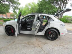 										2022 Porsche Macan GTS full									