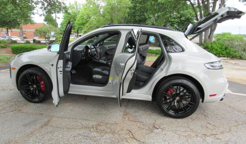 								2022 Porsche Macan GTS full									