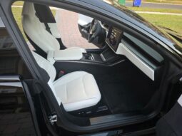										2022 Tesla Model S Plaid full									