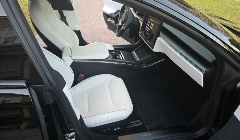 								2022 Tesla Model S Plaid full									