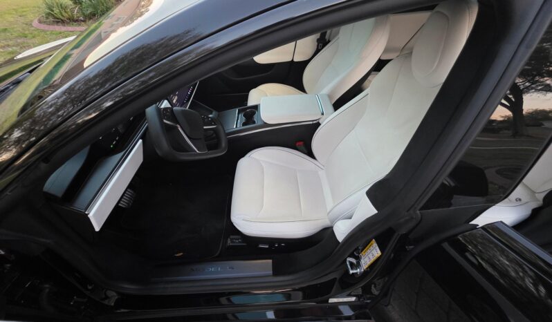 								2022 Tesla Model S Plaid full									