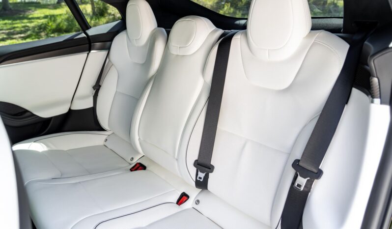 								2022 Tesla Model S Plaid full									