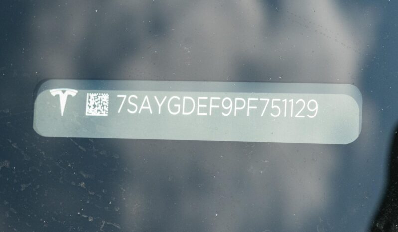 								2023 Tesla Model Y Performance full									