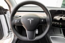 										2023 Tesla Model Y Performance full									