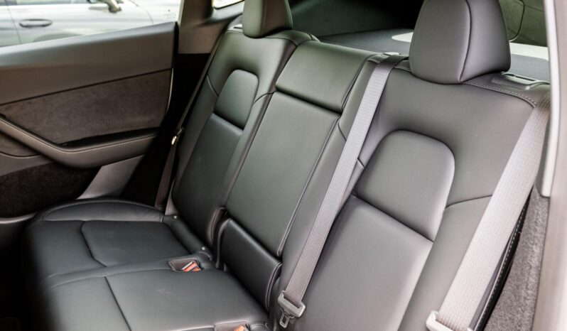 								2023 Tesla Model Y Performance full									