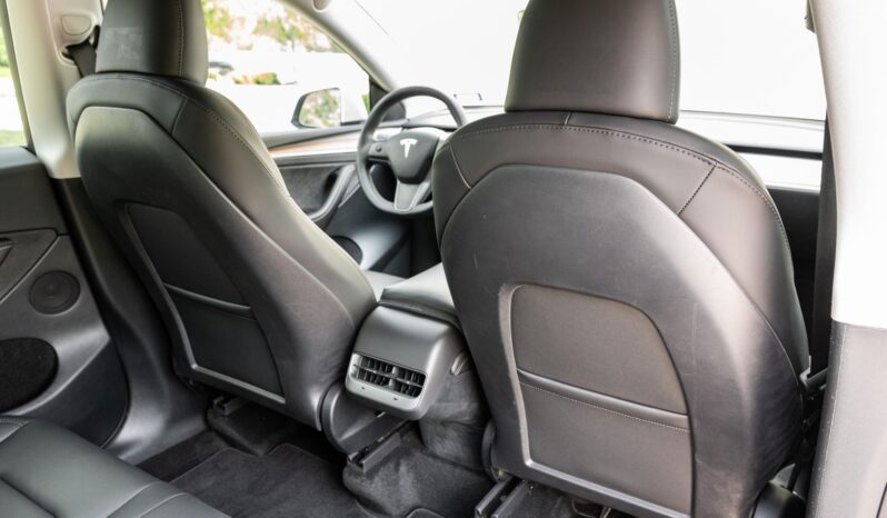 								2023 Tesla Model Y Performance full									