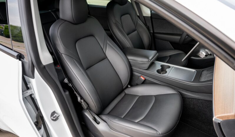 								2023 Tesla Model Y Performance full									