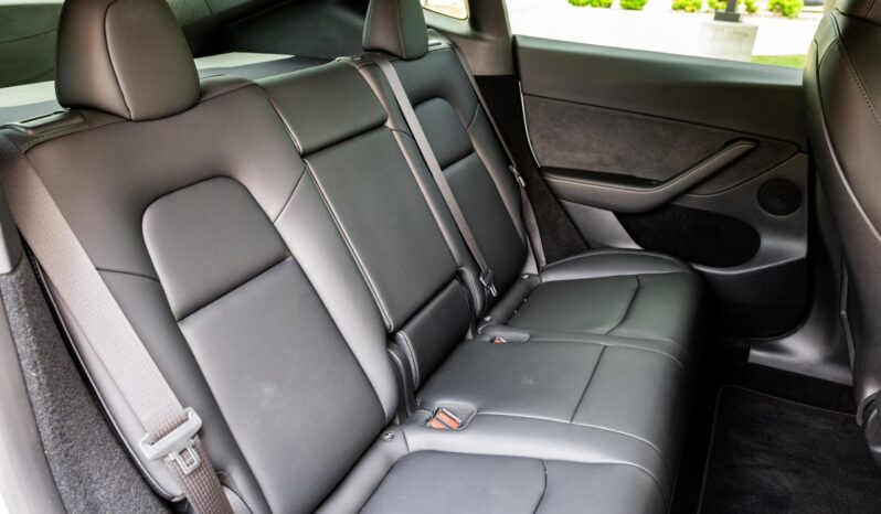 								2023 Tesla Model Y Performance full									