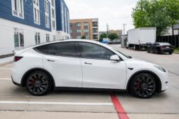 										2023 Tesla Model Y Performance full									