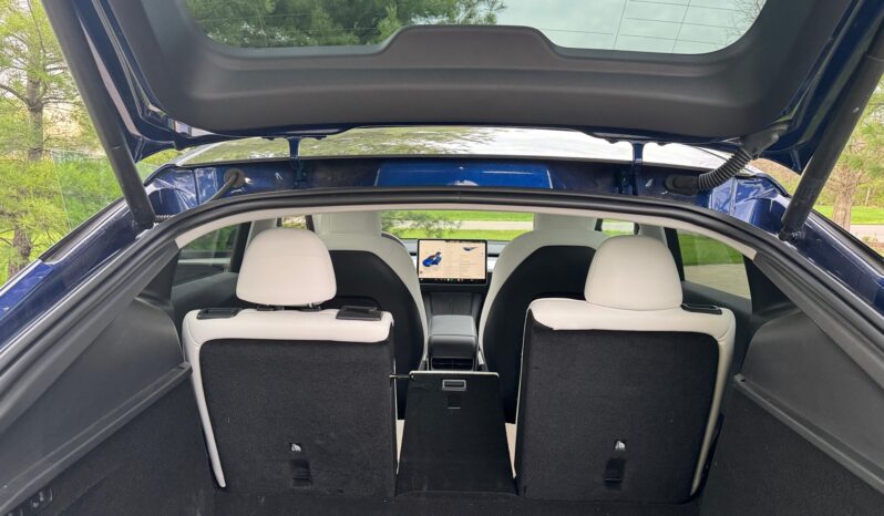 								2023 Tesla Model Y Long Range AWD full									