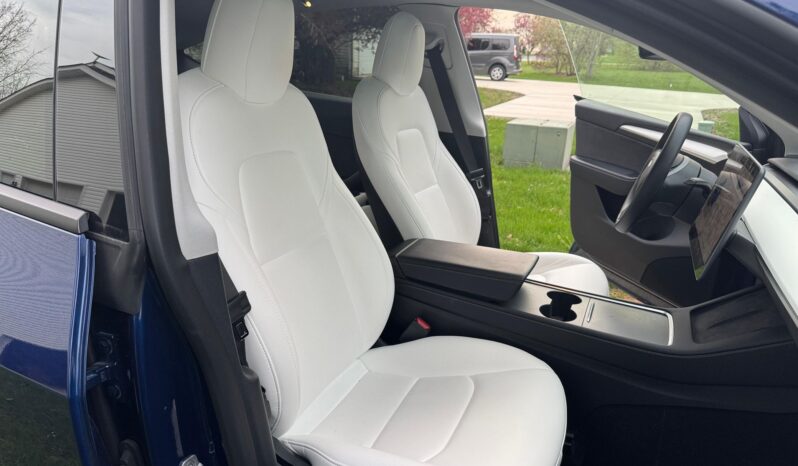 								2023 Tesla Model Y Long Range AWD full									