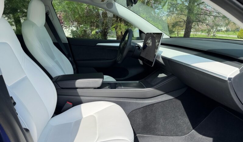 								2023 Tesla Model Y Long Range AWD full									