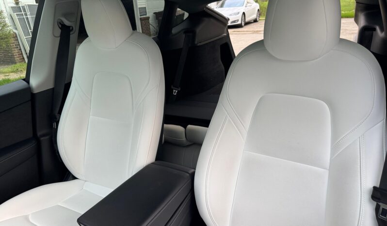 								2023 Tesla Model Y Long Range AWD full									