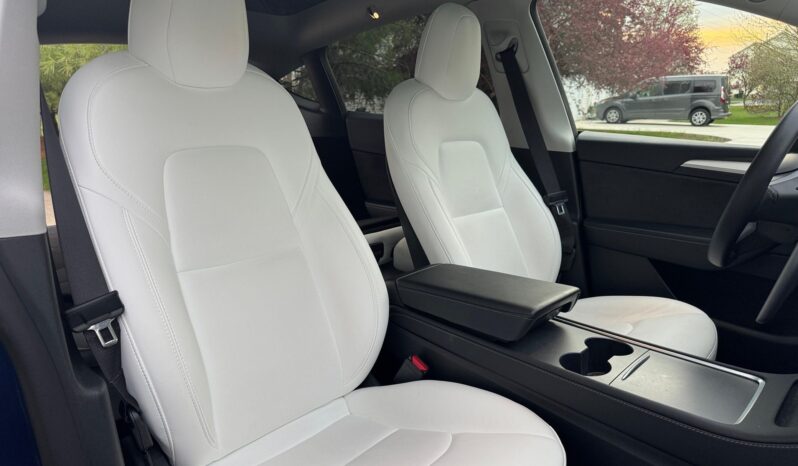 								2023 Tesla Model Y Long Range AWD full									