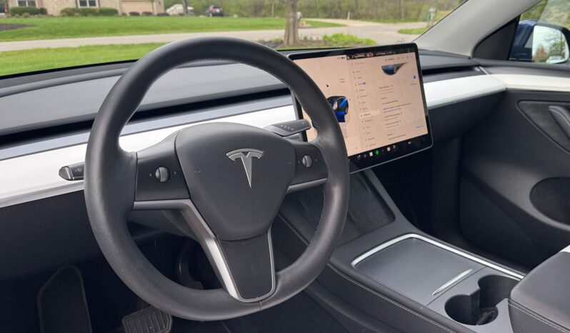 								2023 Tesla Model Y Long Range AWD full									