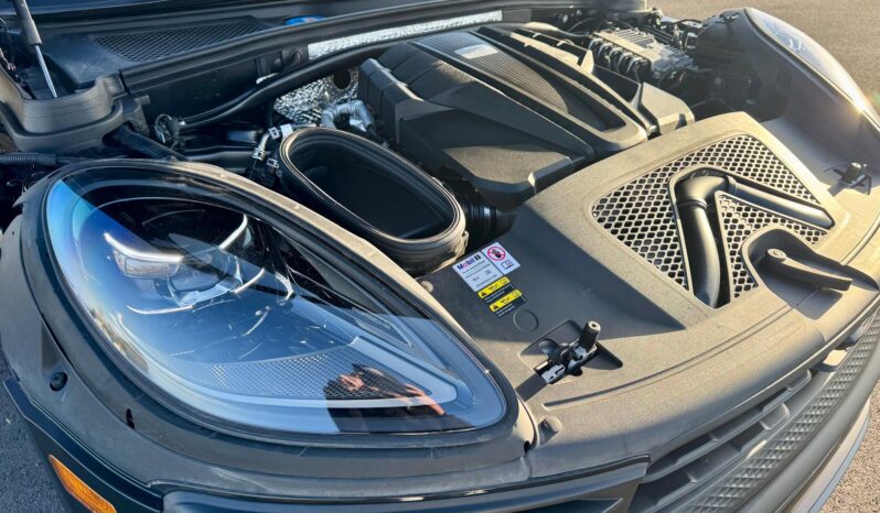 								2023 Porsche Macan GTS full									