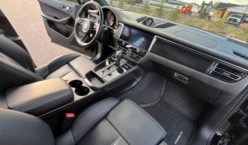 								2023 Porsche Macan GTS full									