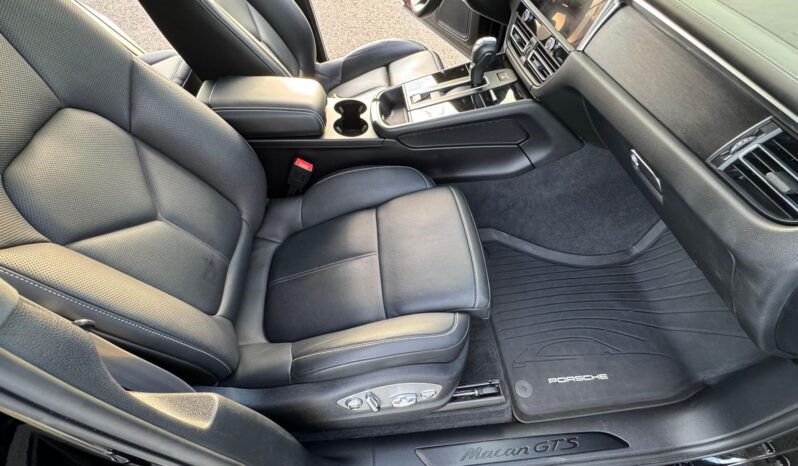 								2023 Porsche Macan GTS full									