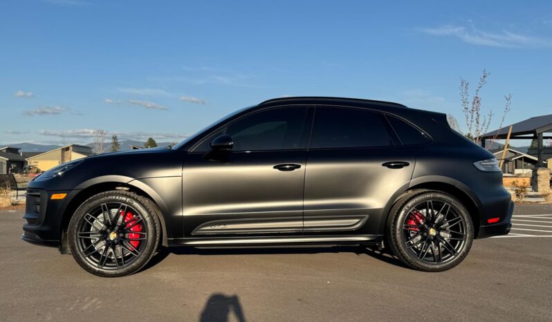 								2023 Porsche Macan GTS full									