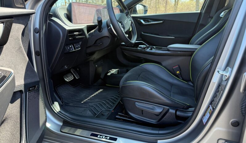 								2023 Kia EV6 GT AWD full									