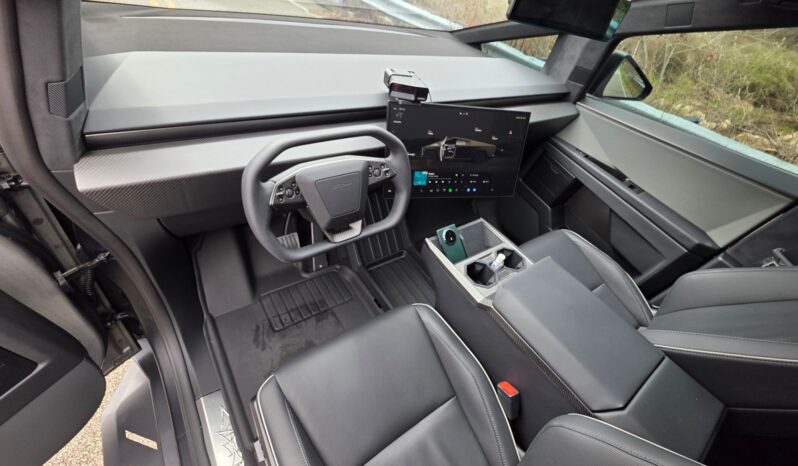 								2024 Tesla Cybertruck full									