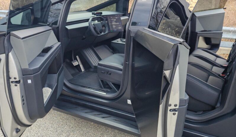 								2024 Tesla Cybertruck full									