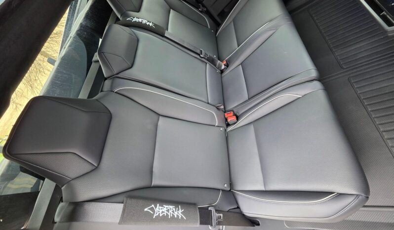 								2024 Tesla Cybertruck full									