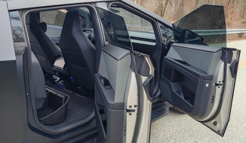 								2024 Tesla Cybertruck full									